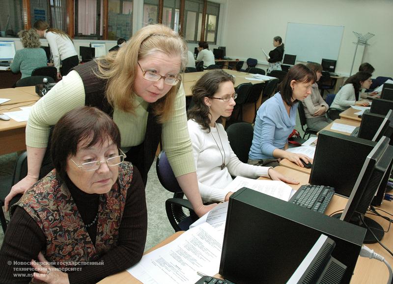 12.11.09     Начинают работать семинары по работе с электронными информационными ресурсами университета, фотография: В. Невидимов
