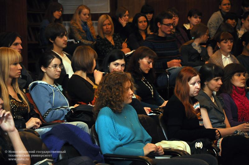 25.02.10     Круглый стол «Интернет-коммуникации в профессиональной деятельности: региональная специфика», фотография: В. Кравченко