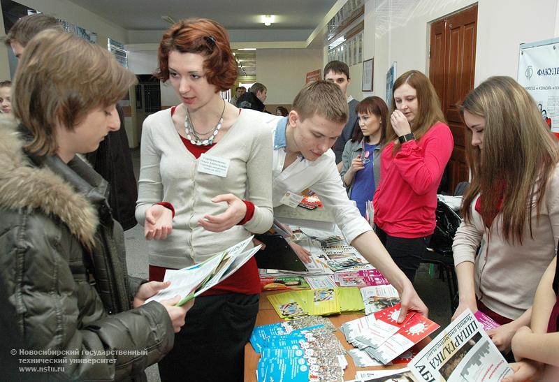 28.03.10     День открытых дверей в НГТУ, фотография: В. Невидимов