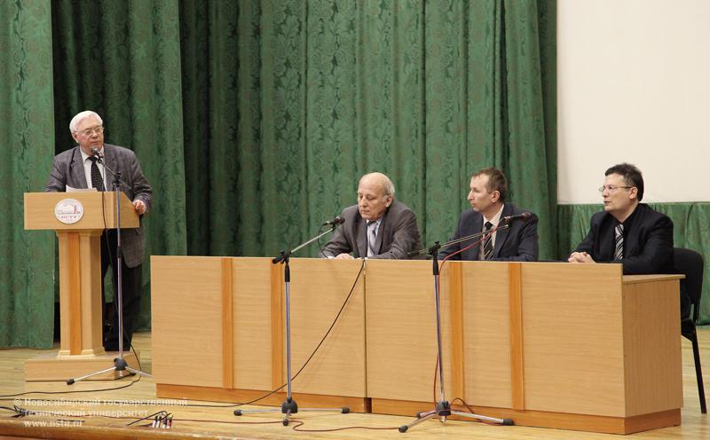 02.04.10 Встреча с кандидатами на должность ректора НГТУ, фотография: В. Невидимов