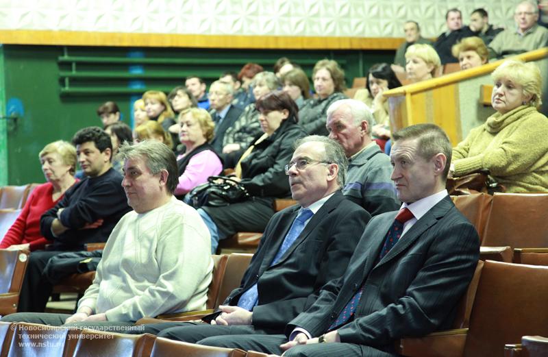 02.04.10 Встреча с кандидатами на должность ректора НГТУ, фотография: В. Невидимов
