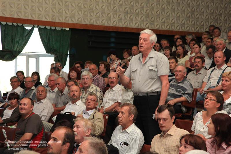 31.08.10     Производственное совещание преподавателей и сотрудников университета, фотография: В. Невидимов