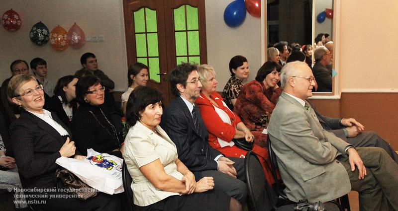 12.11.10 12 ноября кафедра социологии НГТУ отметит 15 – летний юбилей, фотография: В. Невидимов