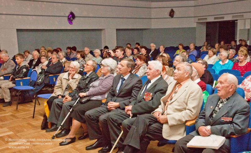 04.10.12 Концерт в рамках Декады пожилого человека , фотография: В. Невидимов