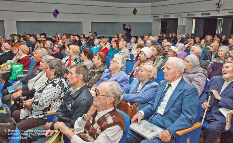 04.10.12 Концерт в рамках Декады пожилого человека , фотография: В. Невидимов