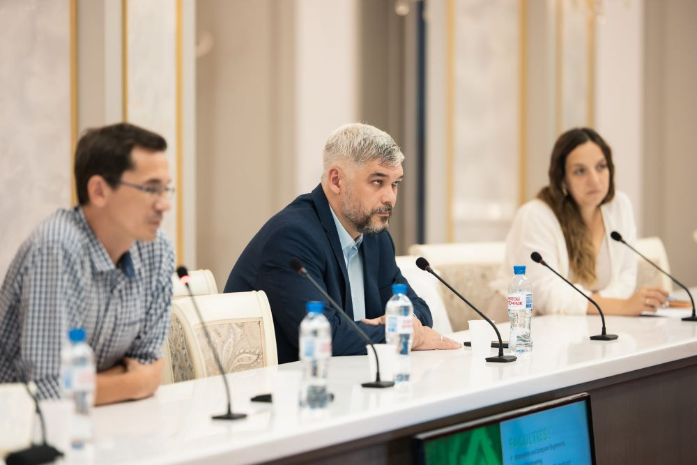 фотография: Александр Непомнящих