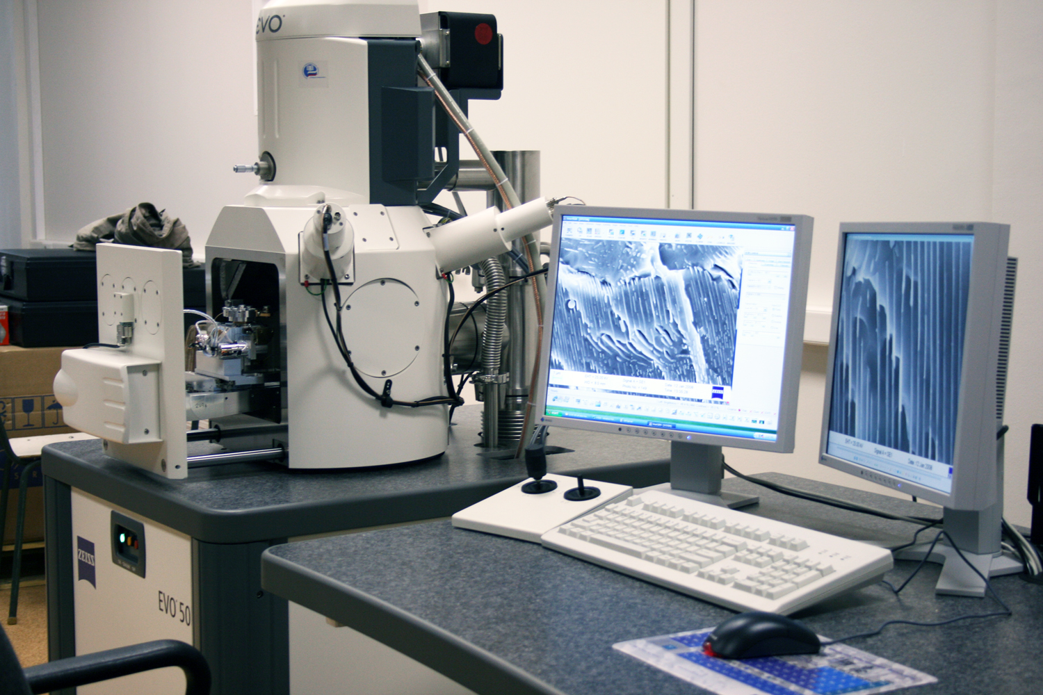 Организация научных экспертиз. Сканирующий электронный микроскоп Сэм. Электронный микроскоп Cameca 1966. Электронный микроскоп "эм-200". Современные электронные микроскопы.